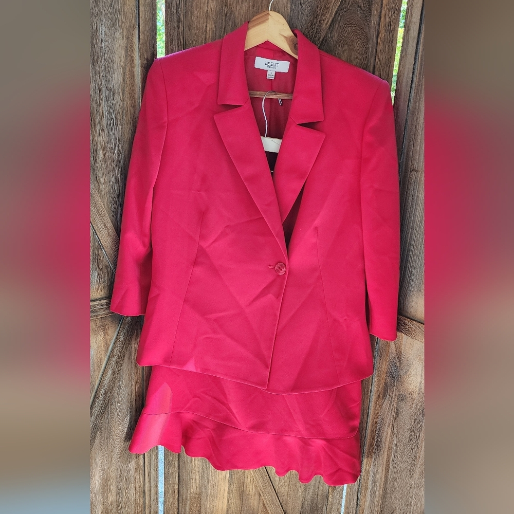 LE Suit Essentials 2 PC Ladies Skirt Suit Set